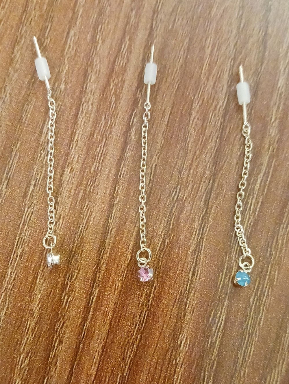 Source Unknown Gold Chain Drop Earrings with Clear Pink and Blue Stones